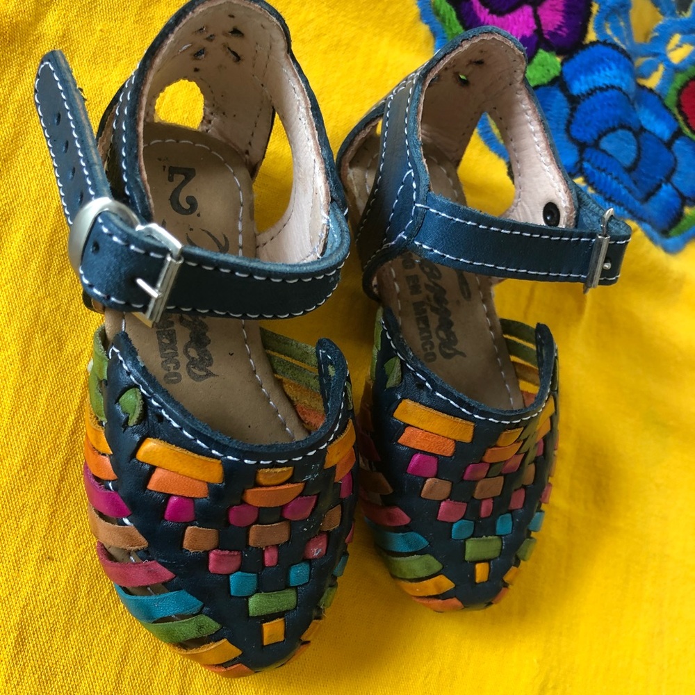 Cute baby Sandal - Picture 3 of 4